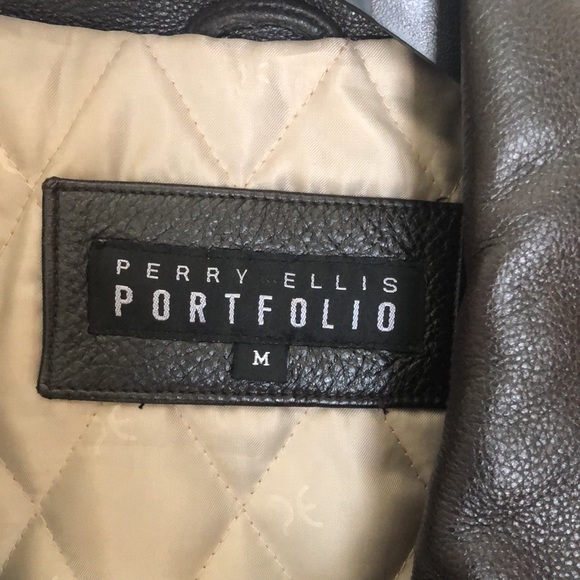 Leather jacket - Picture 2 of 4